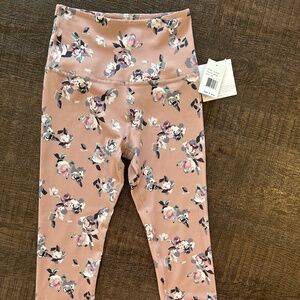 Beyond Yoga Leggings XS Light pink with light pink flowers